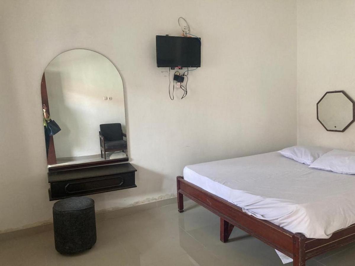 Hotel Surya Citra Jogja A Mitra Reddoorz Джокякарта Екстериор снимка