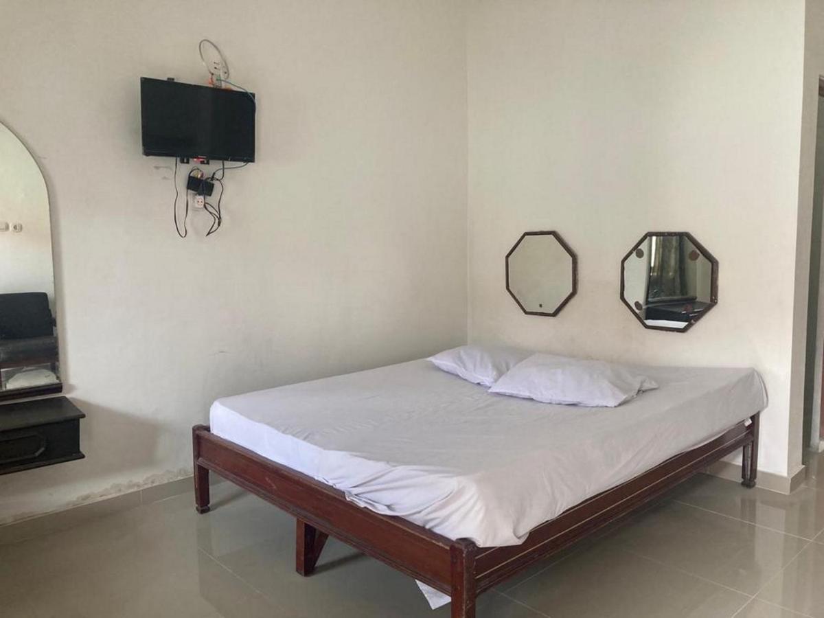 Hotel Surya Citra Jogja A Mitra Reddoorz Джокякарта Екстериор снимка