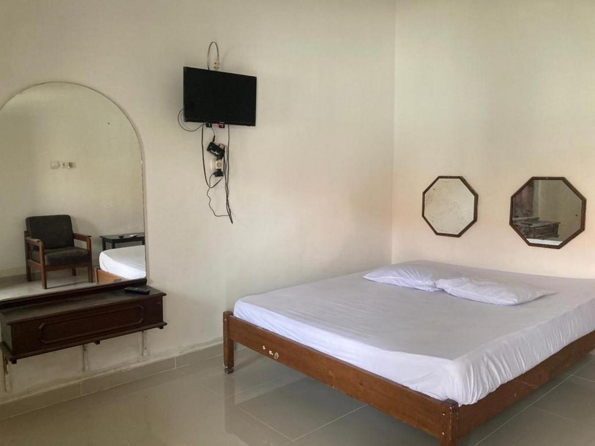 Hotel Surya Citra Jogja A Mitra Reddoorz Джокякарта Екстериор снимка